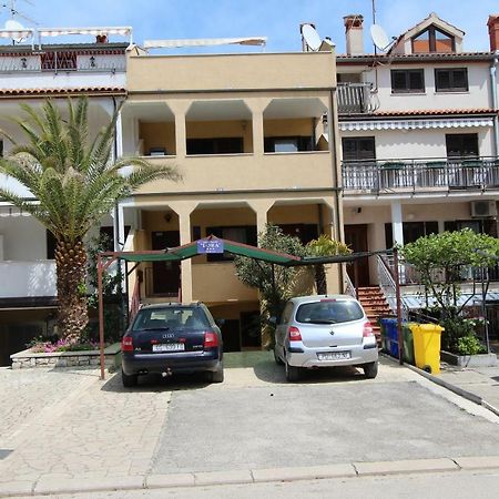 Apartments Lora Rovinj Exterior photo
