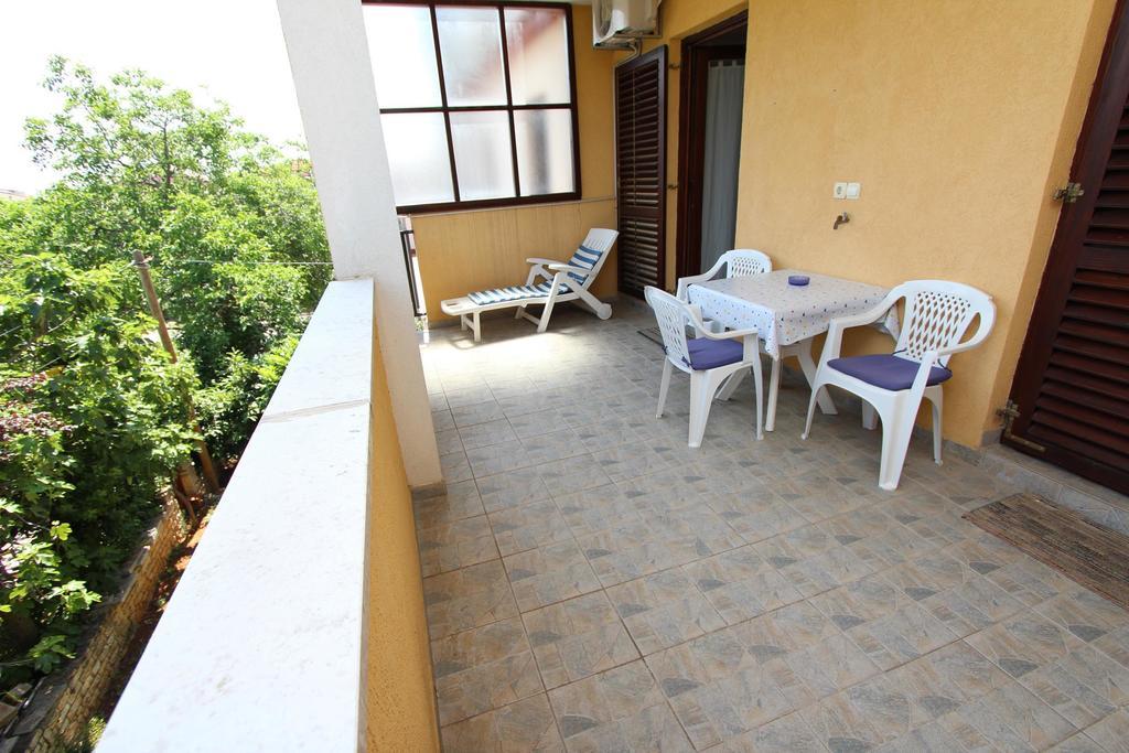 Apartments Lora Rovinj Exterior photo
