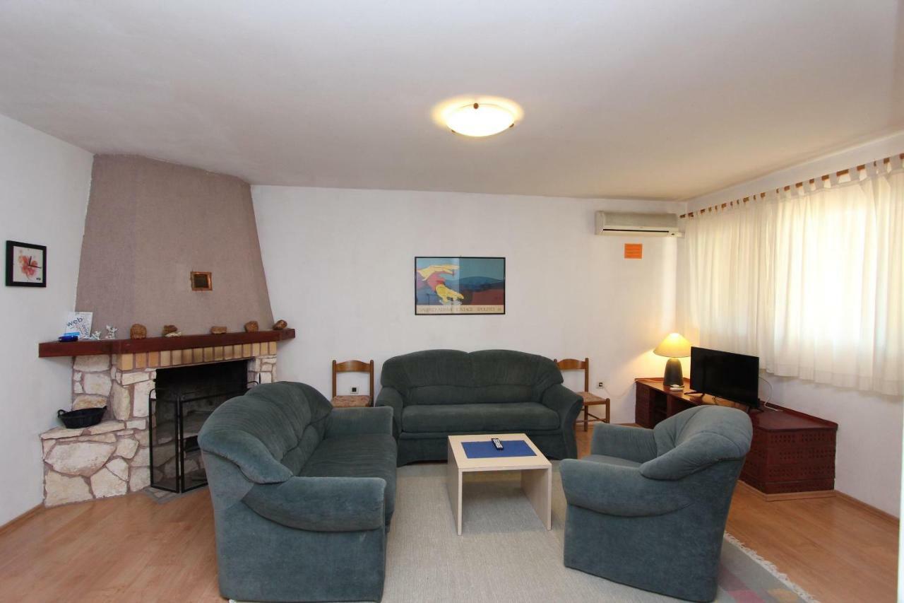 Apartments Lora Rovinj Exterior photo
