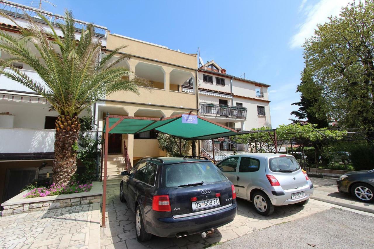 Apartments Lora Rovinj Exterior photo